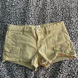 khaki shorts